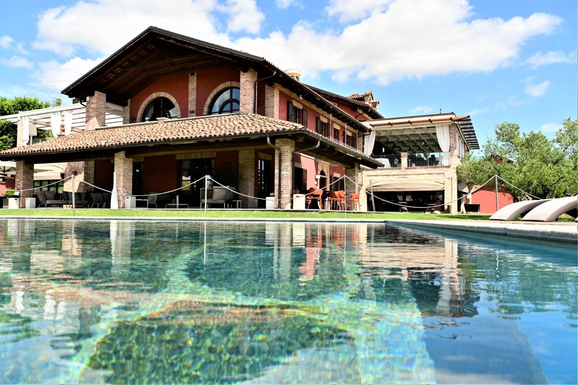 La Madernassa Resort - Casalora Dimora Storica Di Charme Гуарене Экстерьер фото